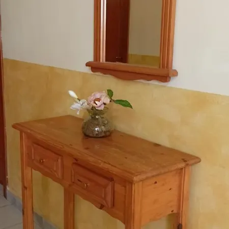 Отель Mariagrazia Calopezzati