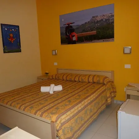 Mariagrazia Hotel 3*