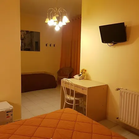 Mariagrazia Hotel 3*